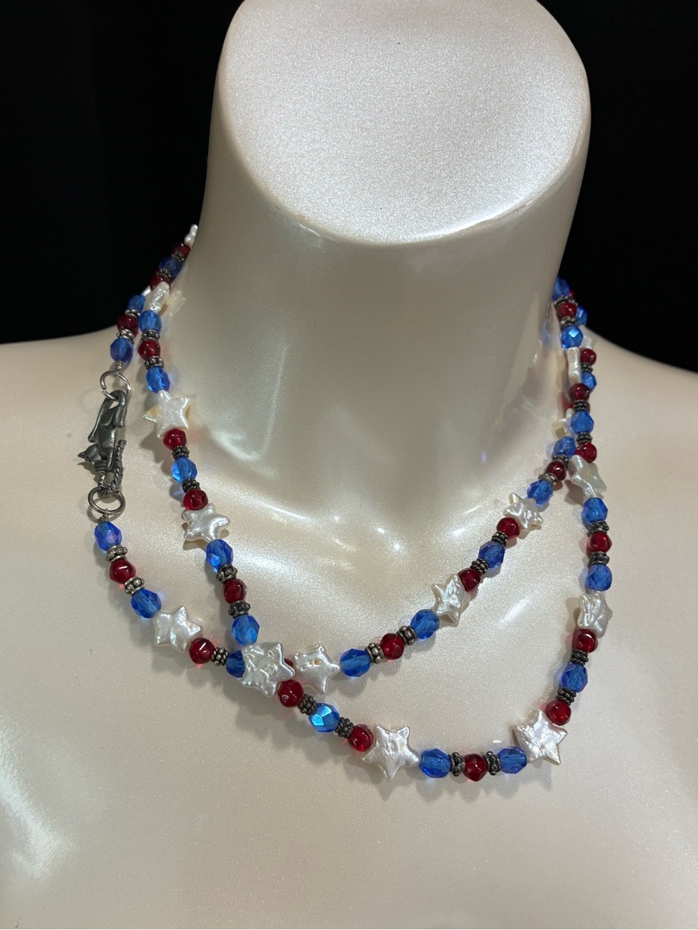 Handmade RD WH BL Austrian Crystal Beaded Star Shaped Baroque Pearl Necklace EUC - Picture 9 of 15